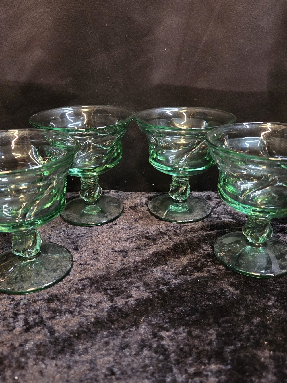 Vintage Fostoria JAMESTOWN GREEN CHAMPAGNE SHERBET Stem Glasses Set of 4